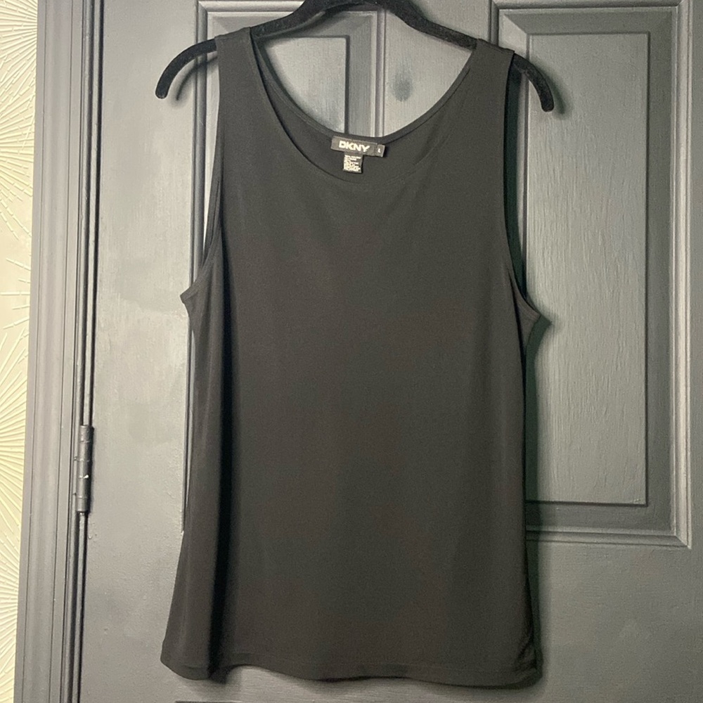 Black DKNY casual tank top